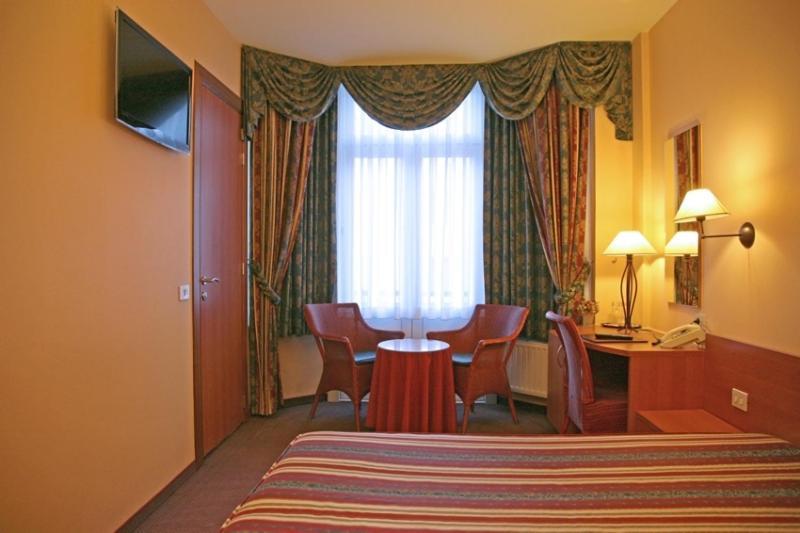 דה פאן Hotel Royal מראה חיצוני תמונה