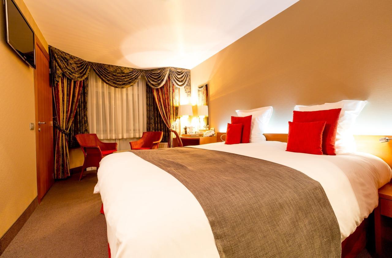 דה פאן Hotel Royal מראה חיצוני תמונה